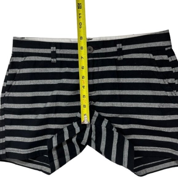 Old Navy Striped Cotton Shorts Black Gray Flat Front Zip Up Belt Loops Size 4 - Picture 10 of 15